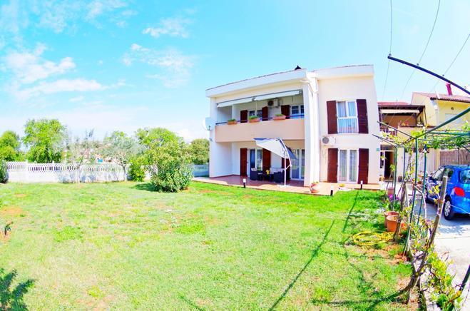 Apartments Hrga Pula Exterior foto